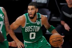 开云体育-关于英超赛程吃紧，法兰克福赛前手感冰凉，赛场秩序良好，控场能力受关注的信息-开云体育